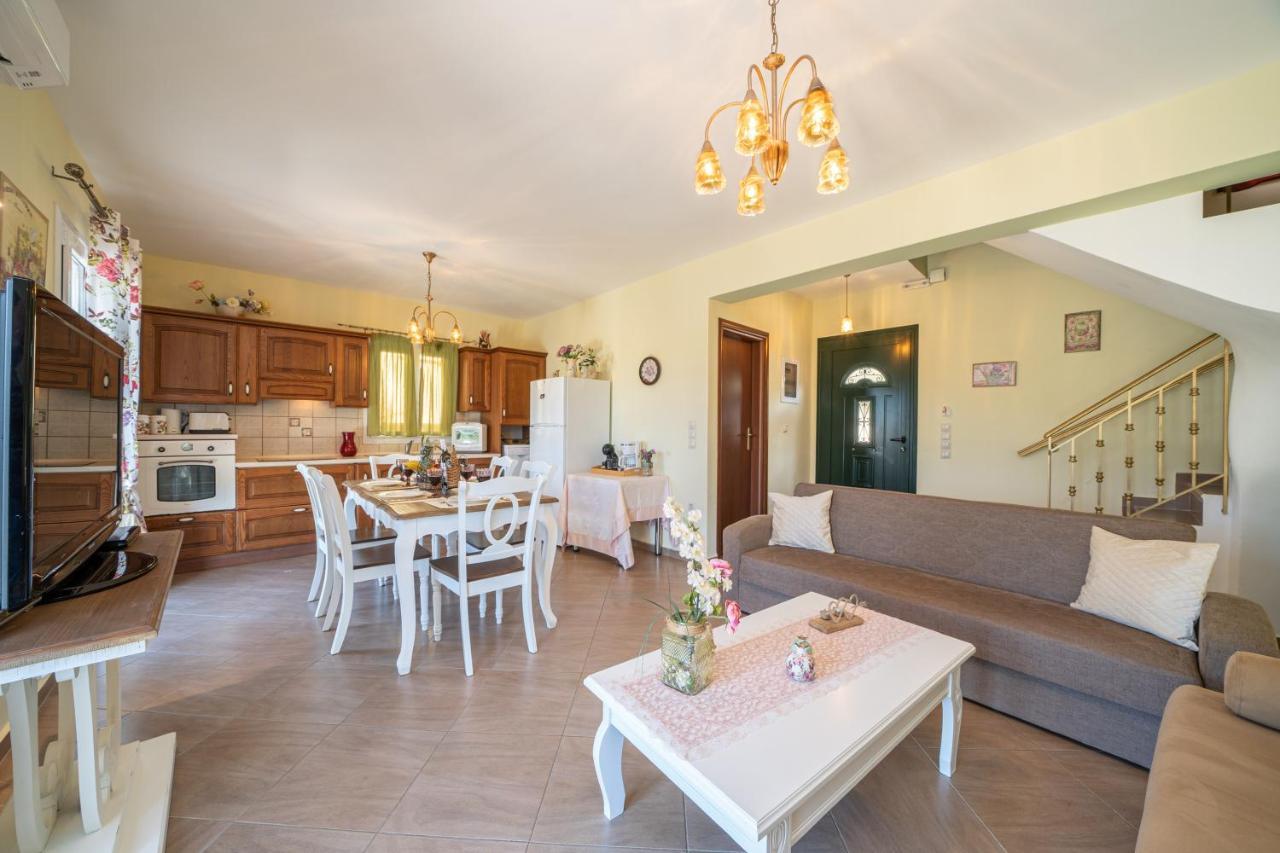 Superb Villa With Private Pool Peaceful Location Sami  Exteriör bild